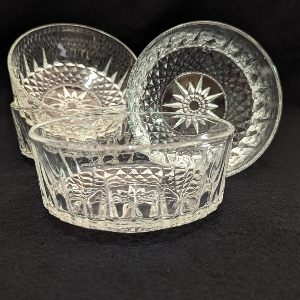 Vintage Luminarc Arcoroc Cavalier Crystal Clear Glass Bowl Set